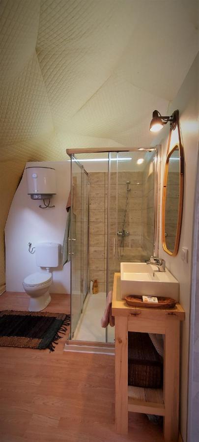 Nomad Glamping Apartment Sipovo Luaran gambar