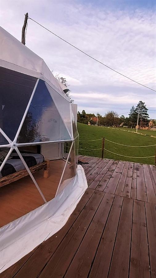 Nomad Glamping Apartment Sipovo Luaran gambar